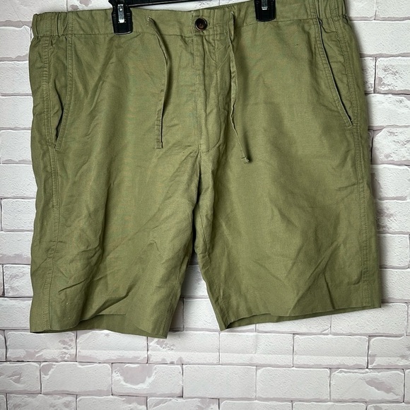 Murano Linen Baird McNutt Men’s Shorts Size 36 Green - Picture 1 of 3
